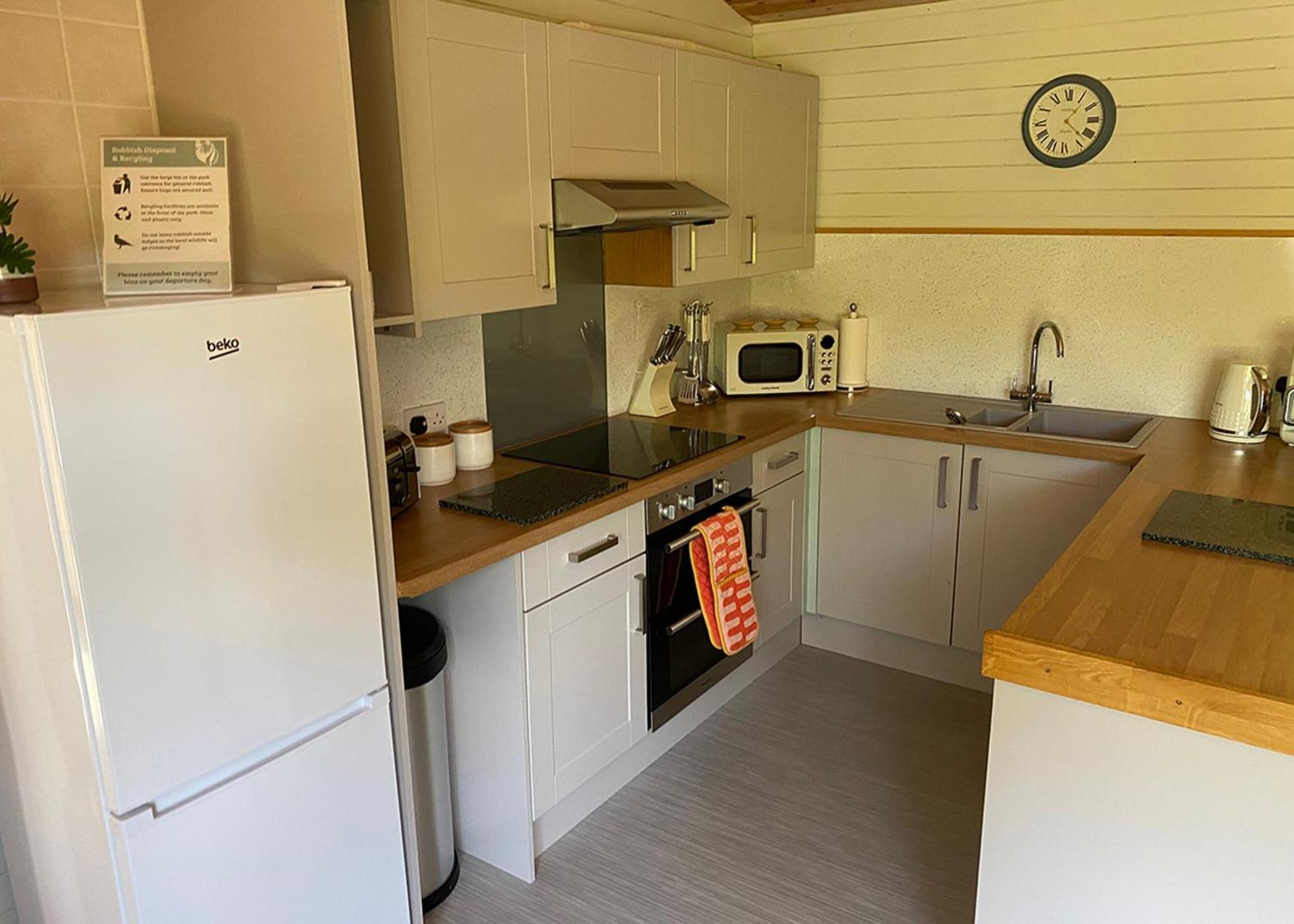 Ivyleaf Combe Lodges Stratton  Eksteriør billede